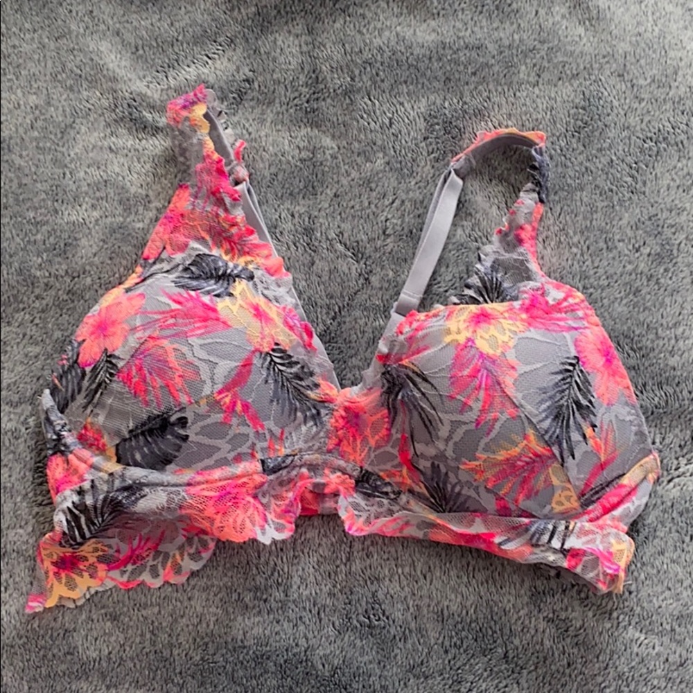 Pink push-up lace bralette